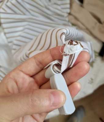 服装店的防盗扣怎么拆,服装店防盗扣怎么打开的-第3张图片-安保之家 服装店的防盗扣怎么拆,服装店防盗扣怎么打开的-第3张图片-安保之家