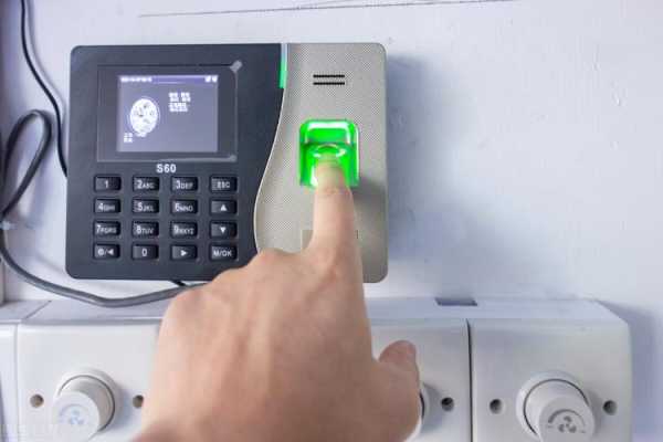 指纹打卡机怎么设置名字(中控Finger10.0指纹考勤机怎么录入姓名)-第3张图片-安保之家 指纹打卡机怎么设置名字(中控Finger10.0指纹考勤机怎么录入姓名)-第3张图片-安保之家