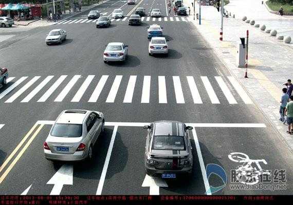 路口长方形探头拍什么,公路上的探头能照多远-第1张图片-安保之家 路口长方形探头拍什么,公路上的探头能照多远-第1张图片-安保之家