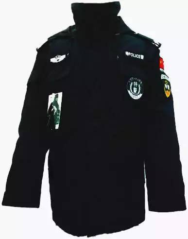 警服冬天怎么穿(警服冬天怎么穿好看)-第1张图片-安保之家 警服冬天怎么穿(警服冬天怎么穿好看)-第1张图片-安保之家