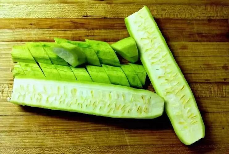 丝瓜视频怎么快进(丝瓜怎样放冰箱里)-第2张图片-安保之家 丝瓜视频怎么快进(丝瓜怎样放冰箱里)-第2张图片-安保之家