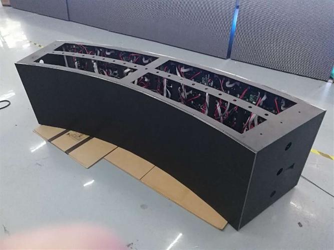 led弧形屏怎么调试(led弧形屏解决方案)-第2张图片-安保之家 led弧形屏怎么调试(led弧形屏解决方案)-第2张图片-安保之家