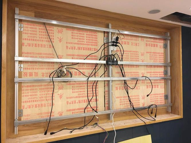 led拼接屏怎样拆卸,拼接屏怎么拆解图解视频-第2张图片-安保之家 led拼接屏怎样拆卸,拼接屏怎么拆解图解视频-第2张图片-安保之家