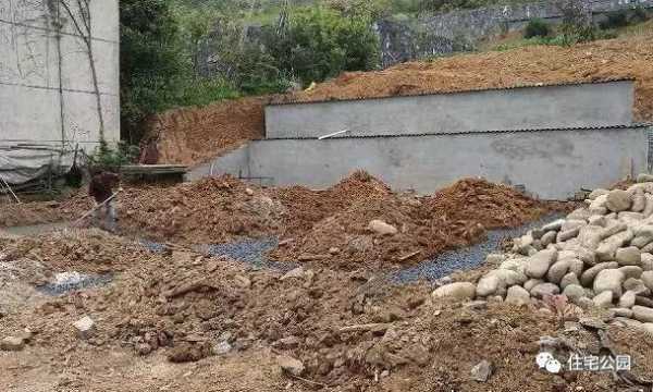 地基挖到岩石层怎么做,石头上怎么挖地基视频-第1张图片-安保之家 地基挖到岩石层怎么做,石头上怎么挖地基视频-第1张图片-安保之家