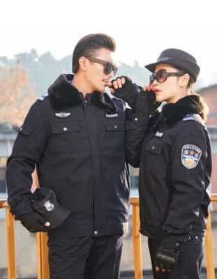 警察冬季执勤服怎么穿(怎么区别公安冬执勤服)-第2张图片-安保之家 警察冬季执勤服怎么穿(怎么区别公安冬执勤服)-第2张图片-安保之家