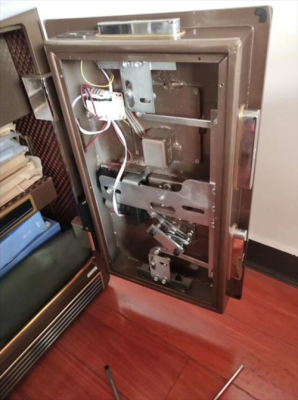 保险柜开锁方法,保险柜没密码怎么开锁视频-第3张图片-安保之家 保险柜开锁方法,保险柜没密码怎么开锁视频-第3张图片-安保之家