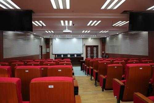 报告厅里的多媒体怎么放(报告厅里的多媒体怎么放的)-第2张图片-安保之家 报告厅里的多媒体怎么放(报告厅里的多媒体怎么放的)-第2张图片-安保之家