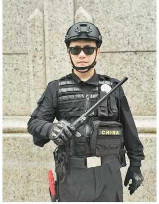 特警战术背心怎么做的(特巡警有什么装备)-第3张图片-安保之家 特警战术背心怎么做的(特巡警有什么装备)-第3张图片-安保之家